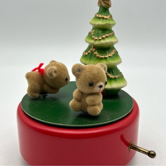 Rare Vtg TOYO Christmas Music Box Flocked Bears & Tree “white Christmas” Japan - Picture 10 of 13